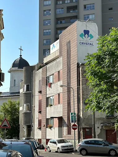 Crystal Dental Clinic4