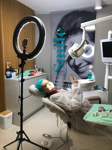 Dentetico Dental Esthetic Clinic clinica stomatologica in Brasov3